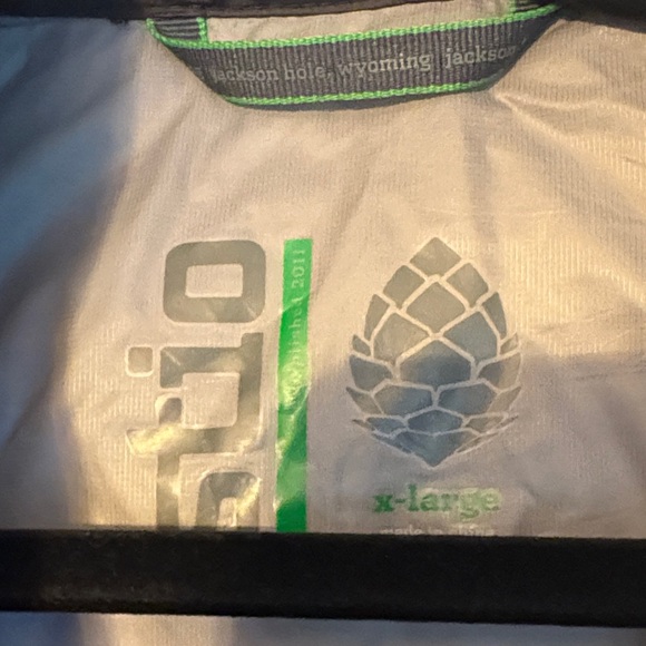 Stio Men's Dark Gray Puffer Jacket - Picture 3 of 7